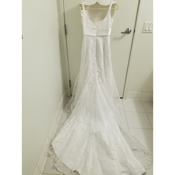 Never worn Bridal gown (bought for $1600!!!) - Picture 2 of 9